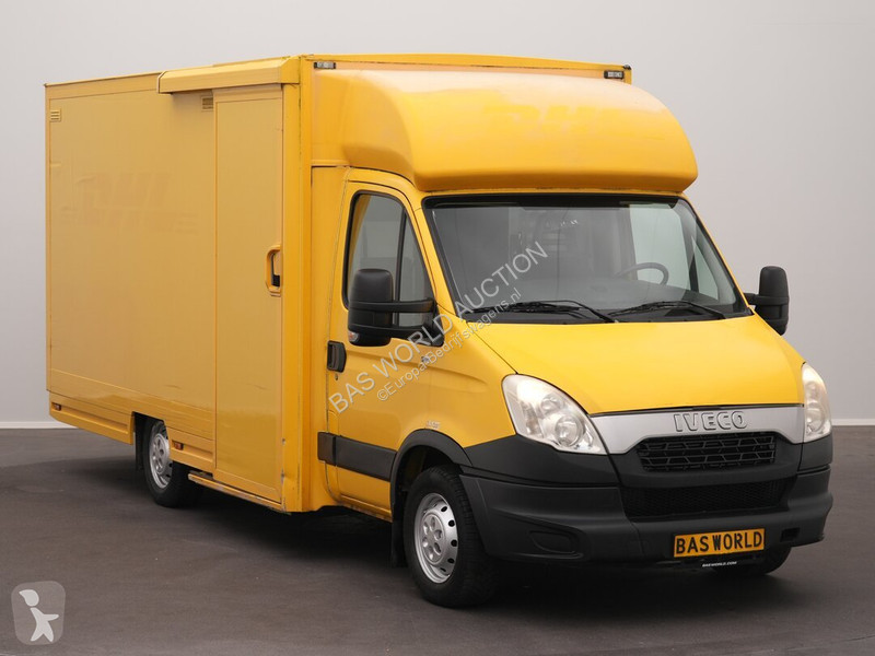 Véhicule utilitaire Iveco 35S11