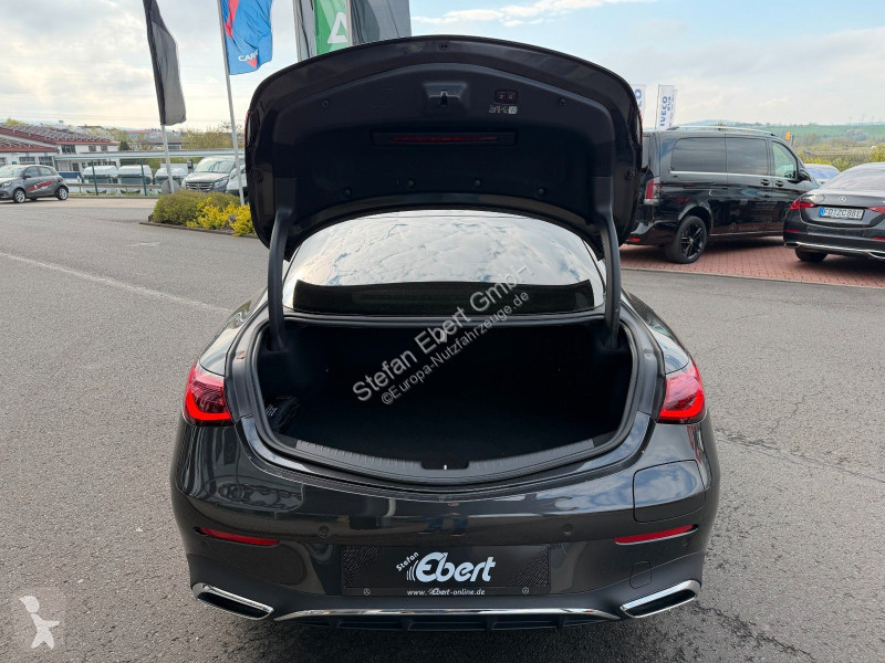 Samochód dostawczy Mercedes E 300 e AMG Premium...
