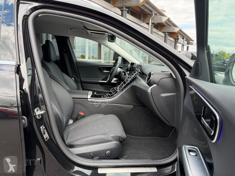 عربة نفعية Mercedes C 180 T Avantgarde...