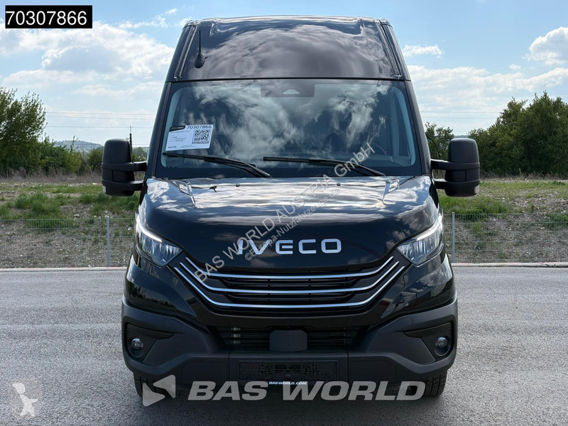 Véhicule utilitaire Iveco 35C21...