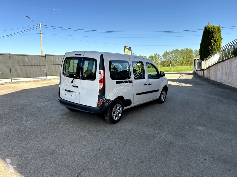 Véhicule utilitaire Renault Maxi Grand Volume...