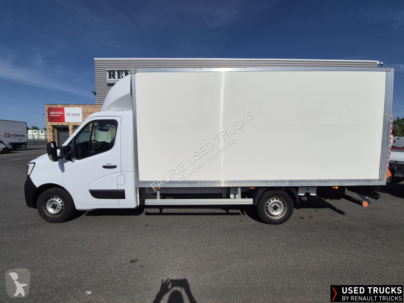 Samochód dostawczy Renault