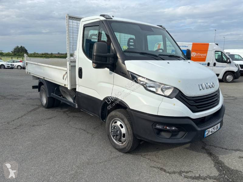 عربة نفعية Iveco