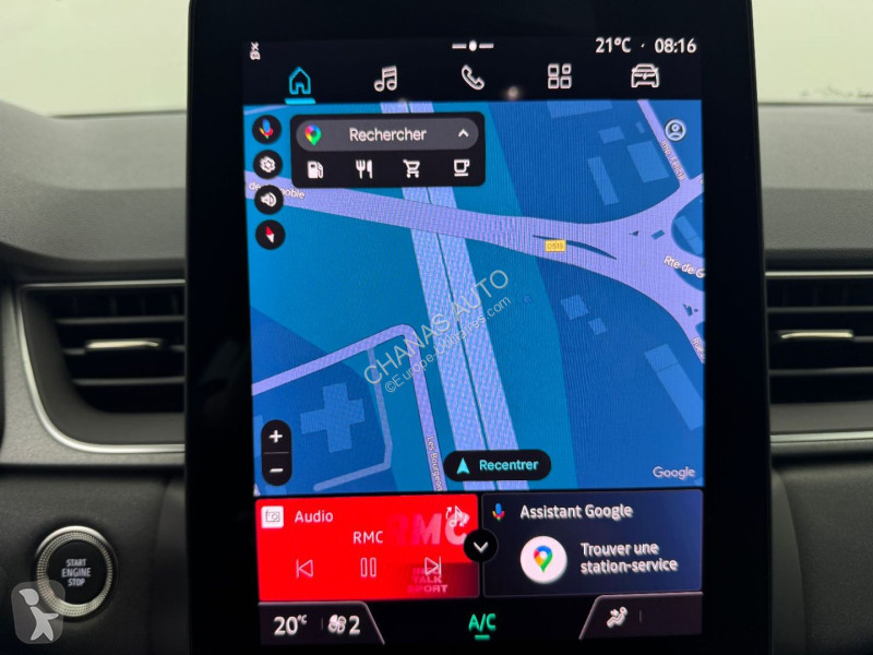 Véhicule utilitaire Renault E-Tech full hybrid...