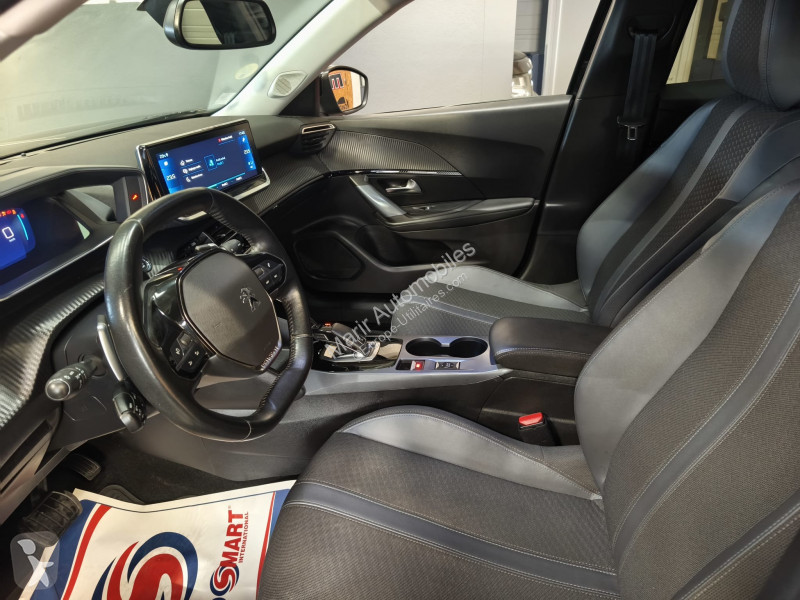 عربة نفعية Peugeot