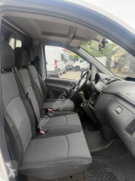 عربة نفعية Mercedes VITO FG 110 CDI COMPACT 3T0