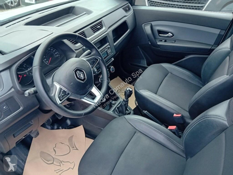 عربة نفعية Renault II