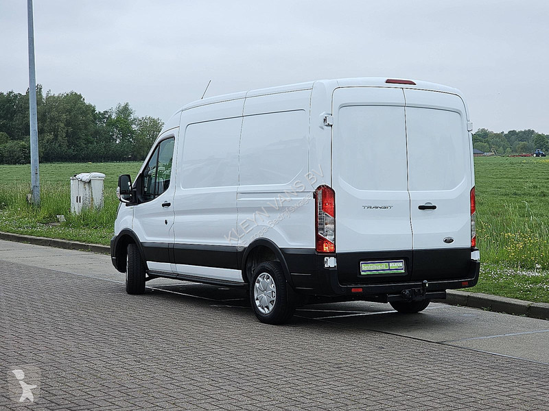 Furgoneta Ford 2.0 L2H2 Euro6 Trekhaak!