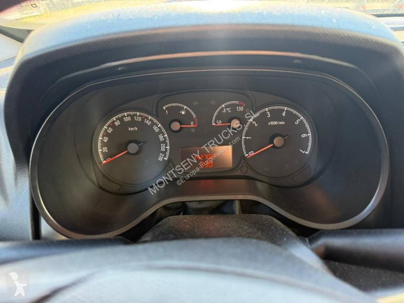 عربة نفعية Opel