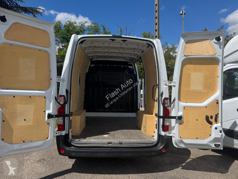 Véhicule utilitaire Renault MASTER III  L1H2...