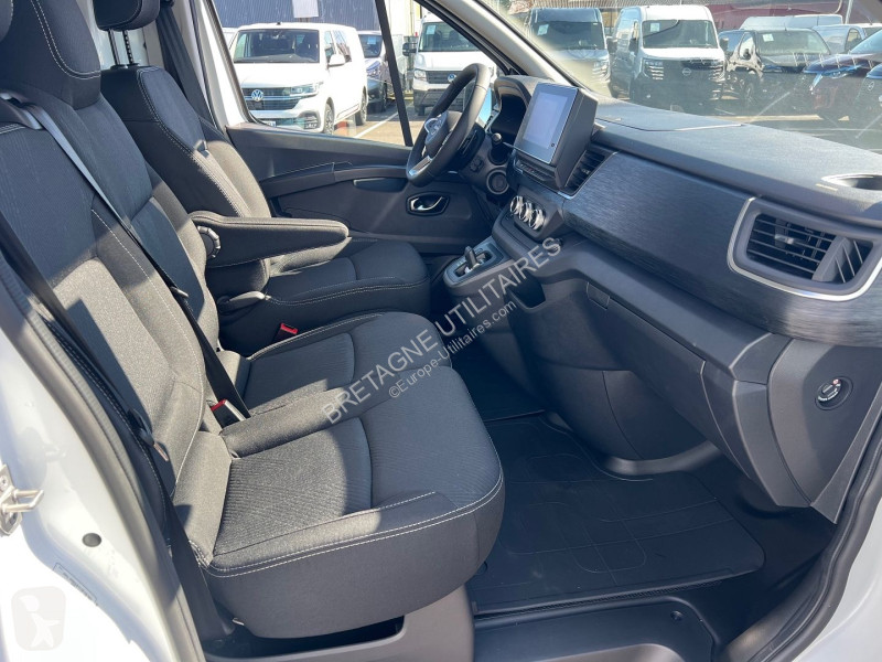 عربة نفعية Nissan PRIMASTAR FG NEUF: BLANC L1H1...