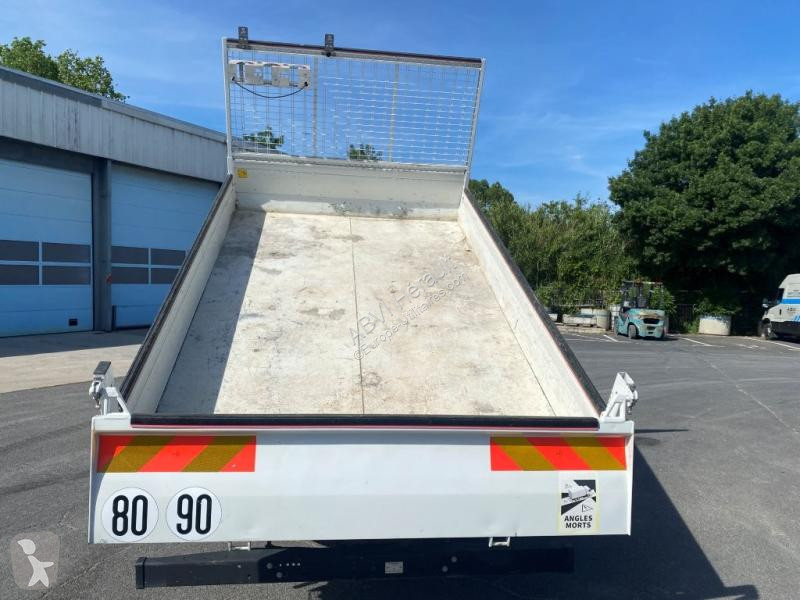 عربة نفعية Iveco 40C14N CNG BENNE 3M30 COFFRE...