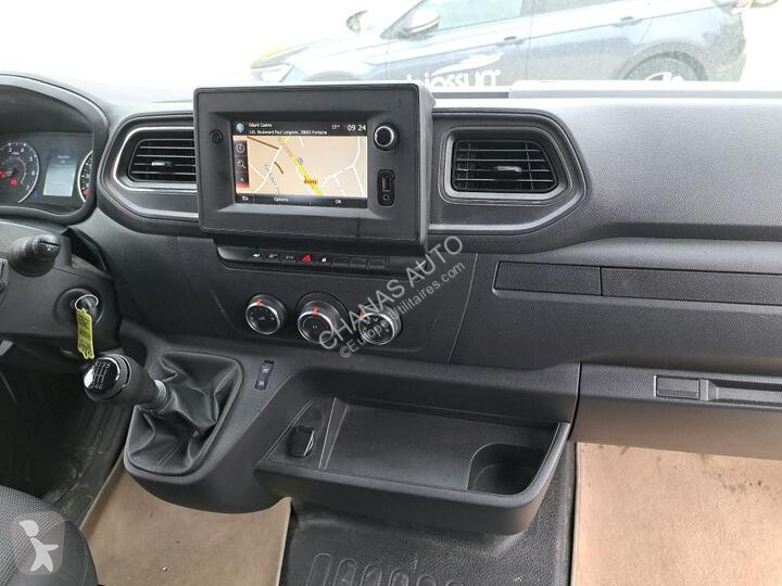 عربة نفعية Renault RJ3500 L3H2 2.3 Blue DCi 165...
