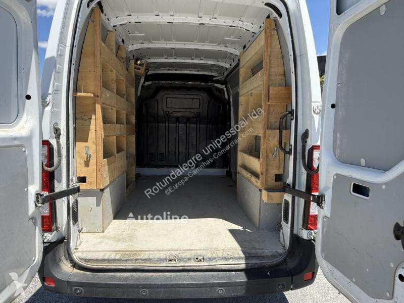 عربة نفعية Renault 135