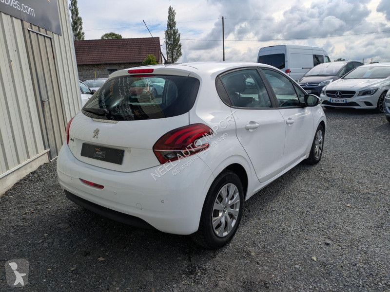 Véhicule utilitaire Peugeot 208 AFFAIRE 1.6...