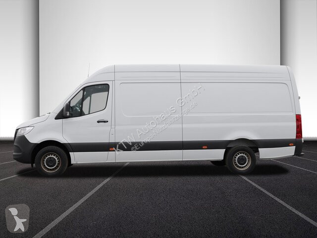 Véhicule utilitaire Mercedes Sprinter 317...