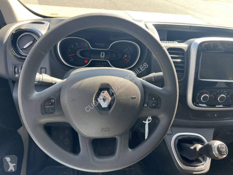 Furgoneta Renault TRAFIC III FG L1H1 1000 2.0...