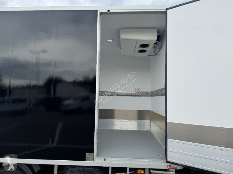 عربة نفعية Iveco 35S18 A8 3L CAISSE LAMBERET...
