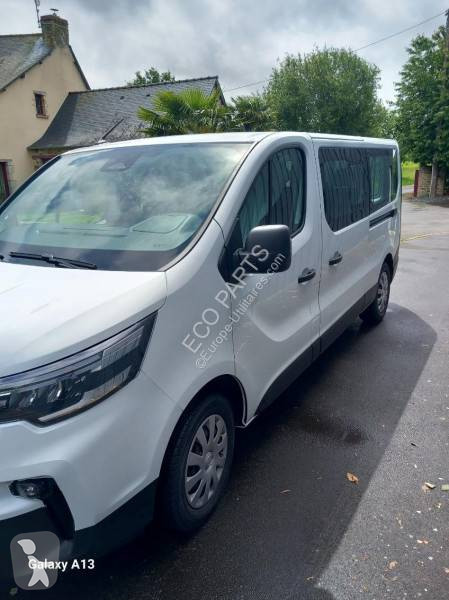 Véhicule utilitaire Nissan