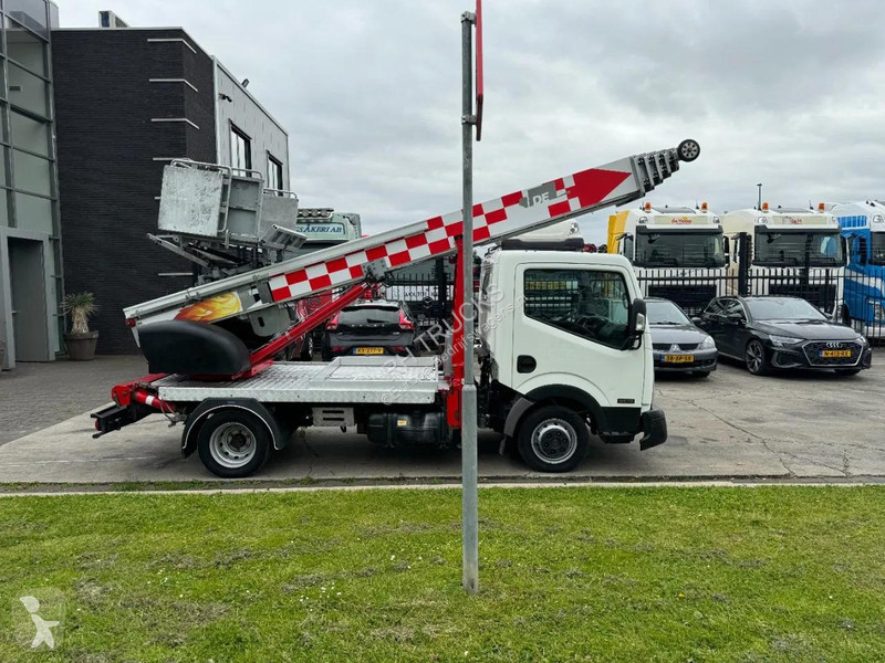 عربة نفعية Nissan 3X UNIT  35.13 EURO 6 + LIFT...