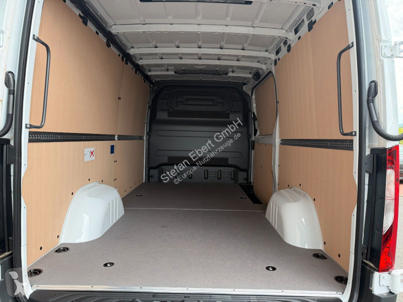 Mercedes 319 CDI 4x4 Klima AHK DISTRONIC...