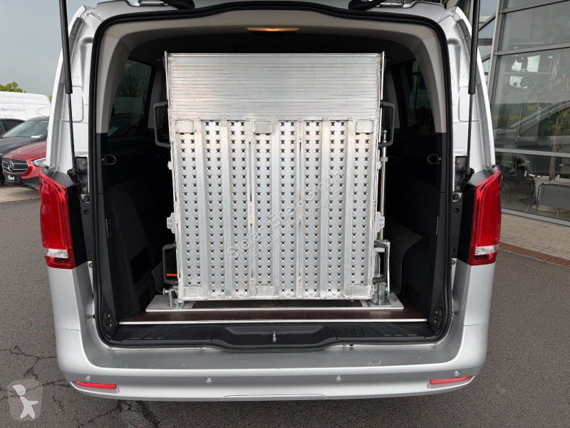 Furgoneta Mercedes Vito  Tourer 9G Laderampe...