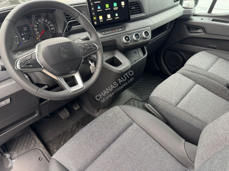 Véhicule utilitaire Renault 3T5 L2H2 BLUE DCI...