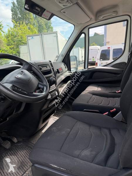عربة نفعية Iveco