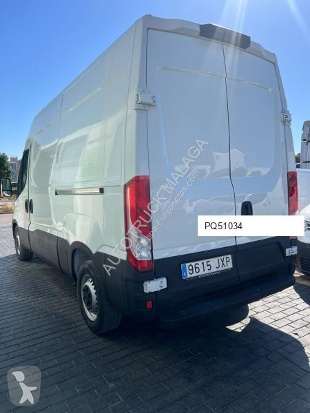 Furgoneta Iveco 35-160 L2H2