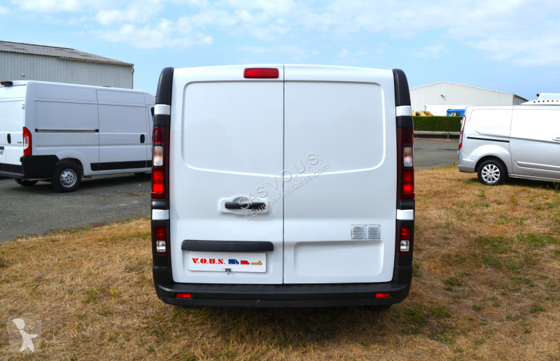 Furgoneta Renault RENAULT TRAFIC III FG L1H1...