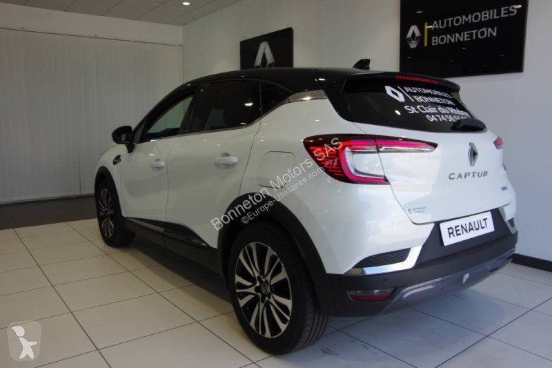 Samochód dostawczy Renault (2) Initiale Paris...