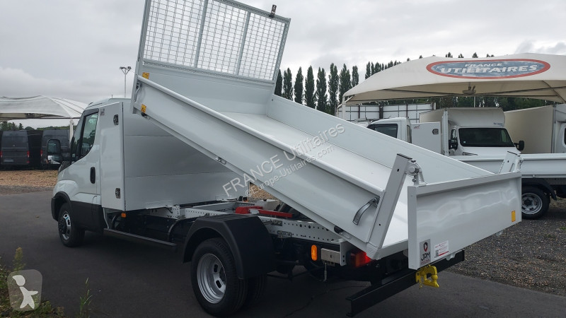 Véhicule utilitaire Iveco DAILY BENNE ACIER JPM...