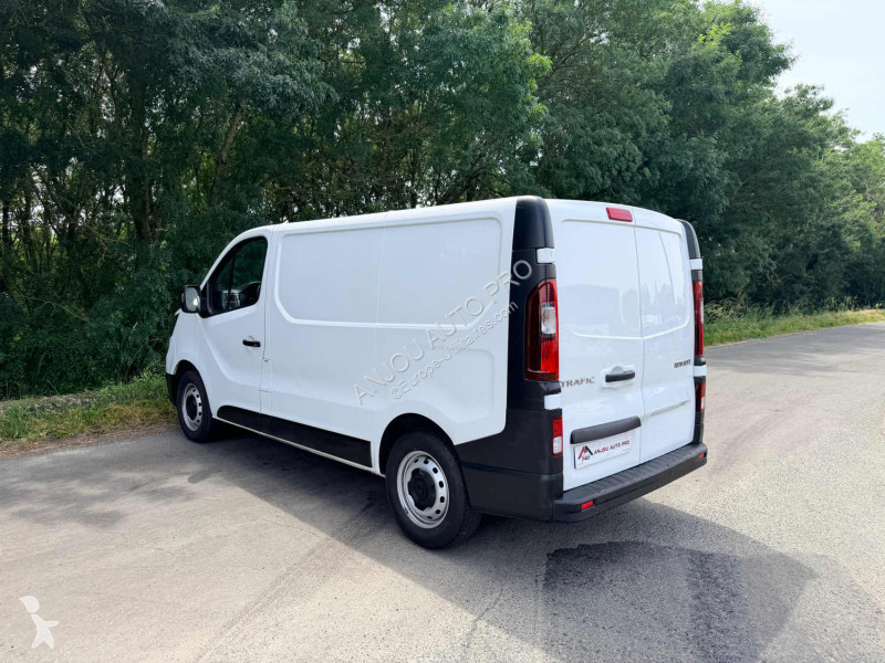 Furgoneta Renault L1H1 2T8 2.0 dCi 110ch Confort