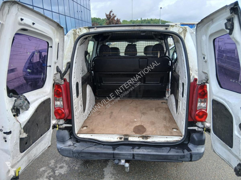 Véhicule utilitaire Peugeot