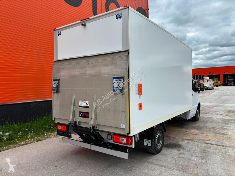 Furgoneta Mercedes 317 CDI BOX L=4283 mm