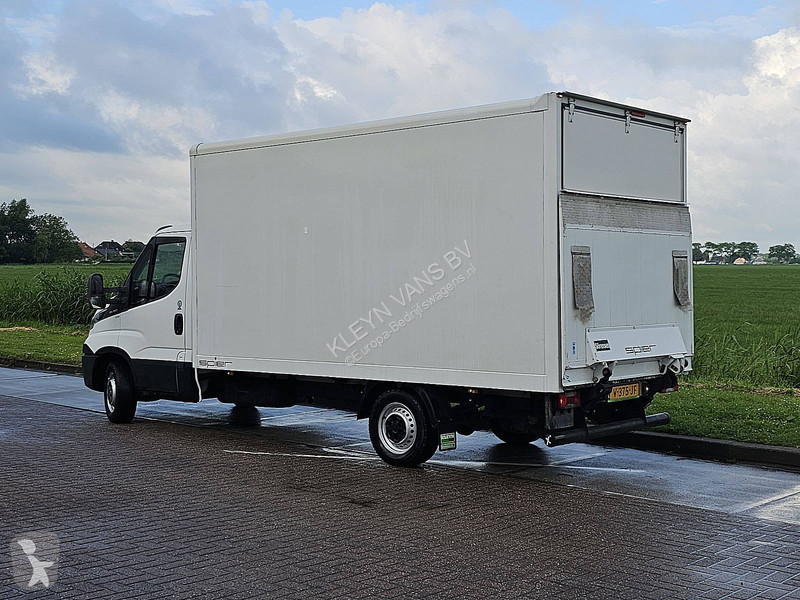 Furgoneta Iveco 35S15 Bakwagen Laadklep!