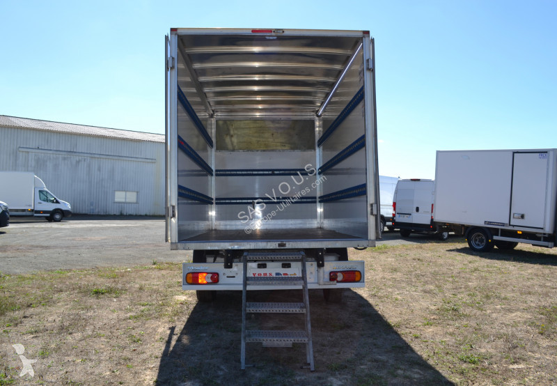 Véhicule utilitaire Renault RENAULT MASTER III...