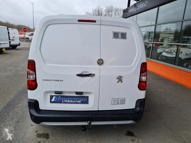 Véhicule utilitaire Peugeot PARTNER STANDARD...