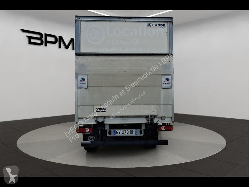 Véhicule utilitaire Iveco CCb 35C16H...