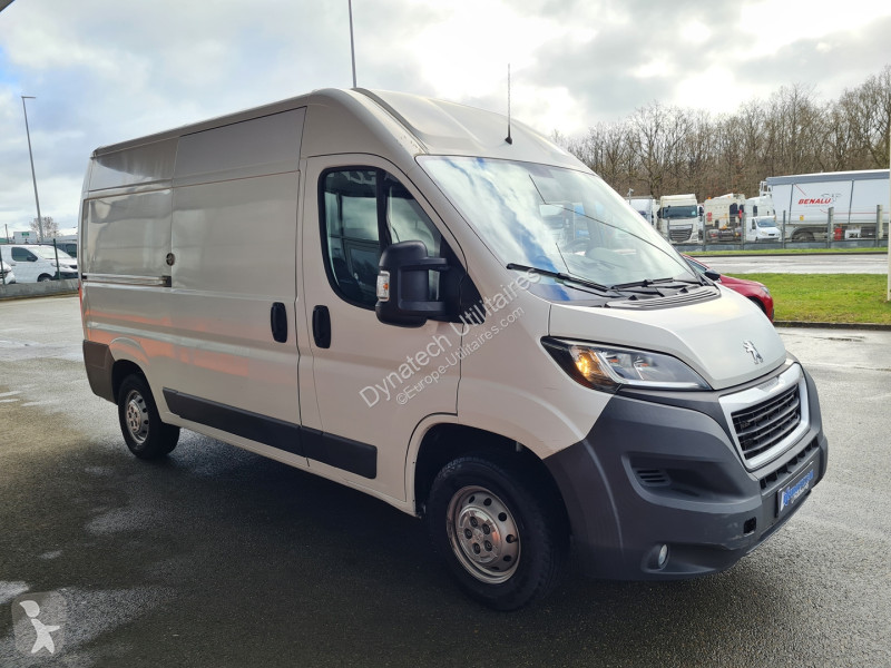 Furgoneta Peugeot BOXER FG 335 L2H2 2.0 BLUEHDI...