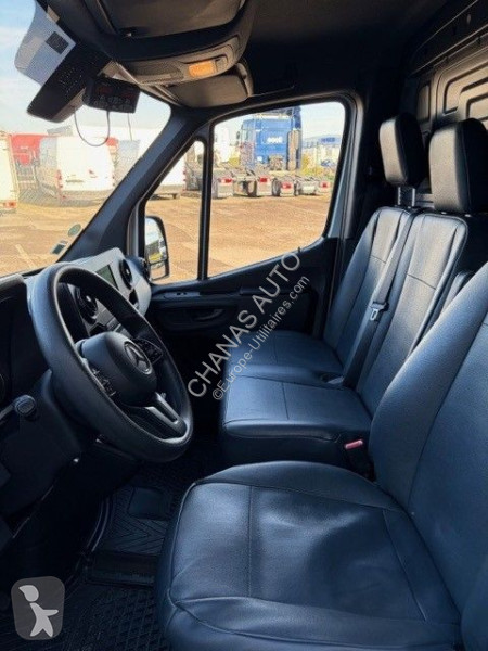 عربة نفعية Mercedes