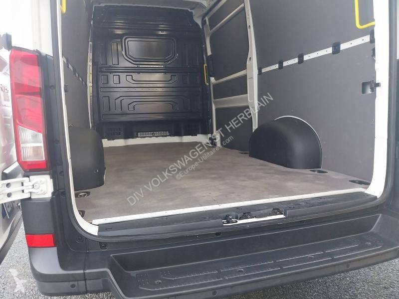 Volkswagen CRAFTER VAN 35 L3H3 2.0 TDI 140 CH van