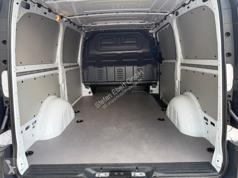 Furgoneta Mercedes Vito  3200 Klima Kamera LED AHK