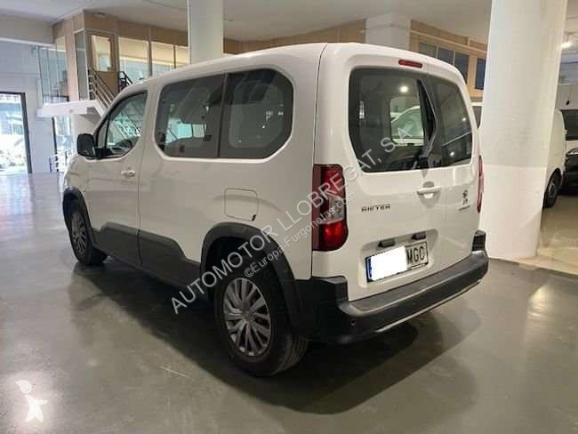 عربة نفعية Peugeot