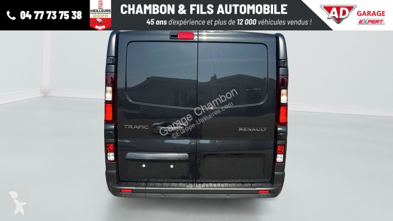 عربة نفعية Renault CABINE APPROFONDIE L2H1 3T...