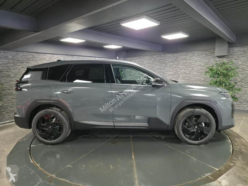 Véhicule utilitaire Citroën C5 AIRCROSS 1.2i...