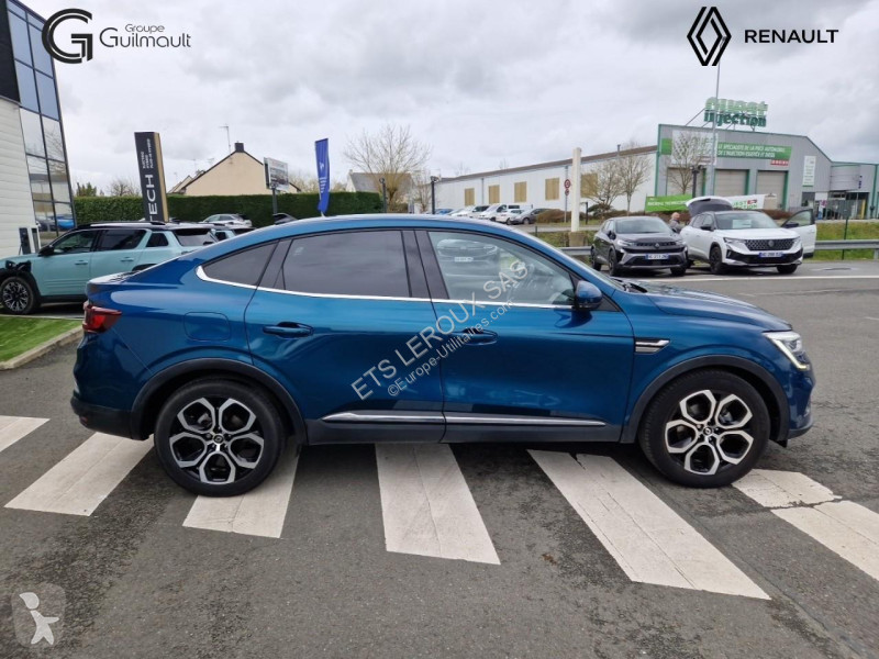 عربة نفعية Renault ARKANA