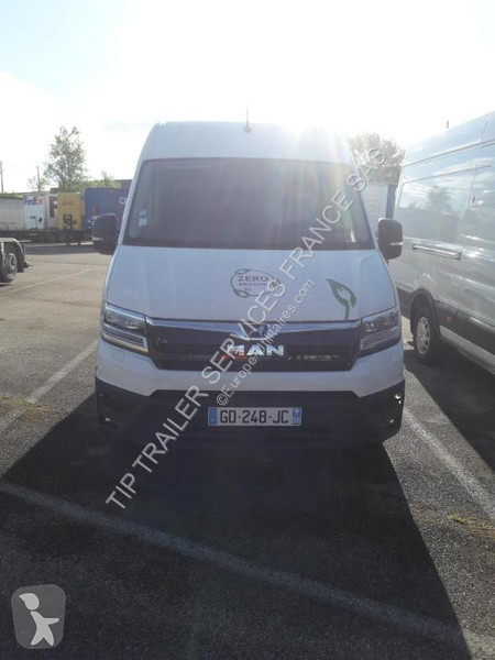 عربة نفعية MAN  Vehicle Light 4x2 - e Van standard
