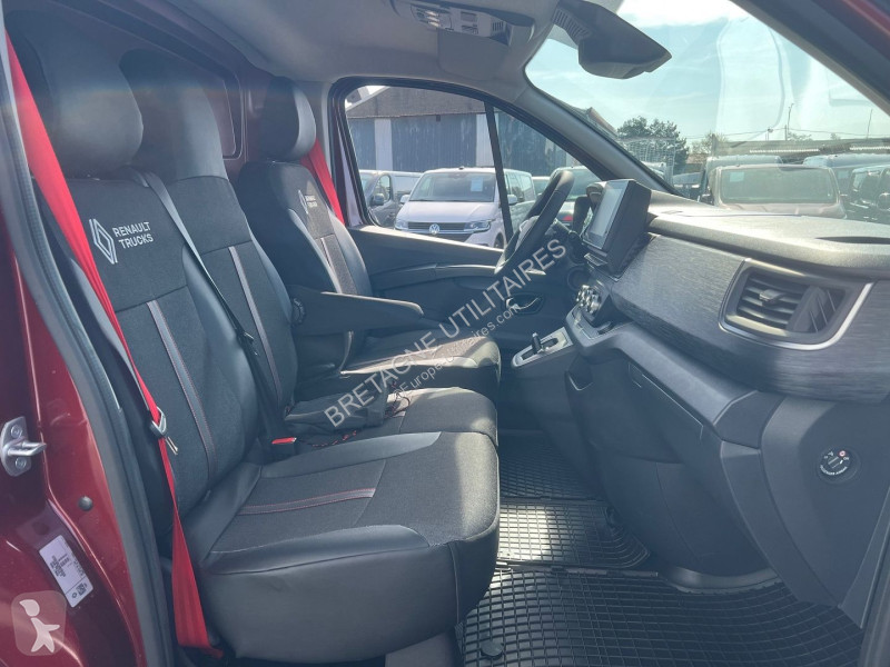 Véhicule utilitaire Renault TRAFIC III FG NEUF:...