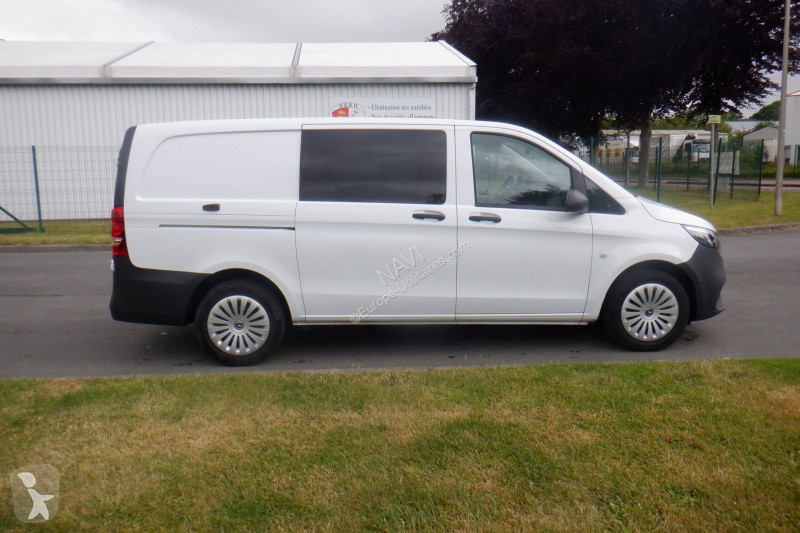 Véhicule utilitaire Mercedes VITO FG  MIXTO...